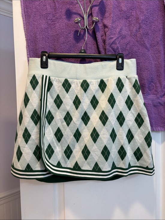 The Upside Pants - NWT The Upside Green and Cream Argyle Knit Skort